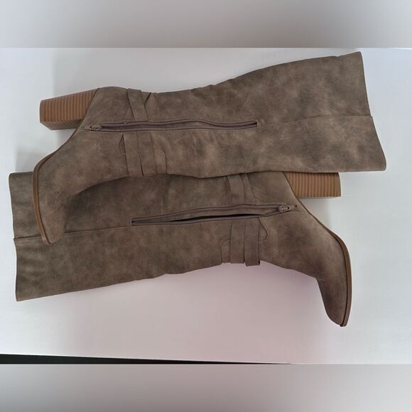 JUST FAB Sora Taupe Suede Block Heeled Boot Size 8 - Picture 11 of 15